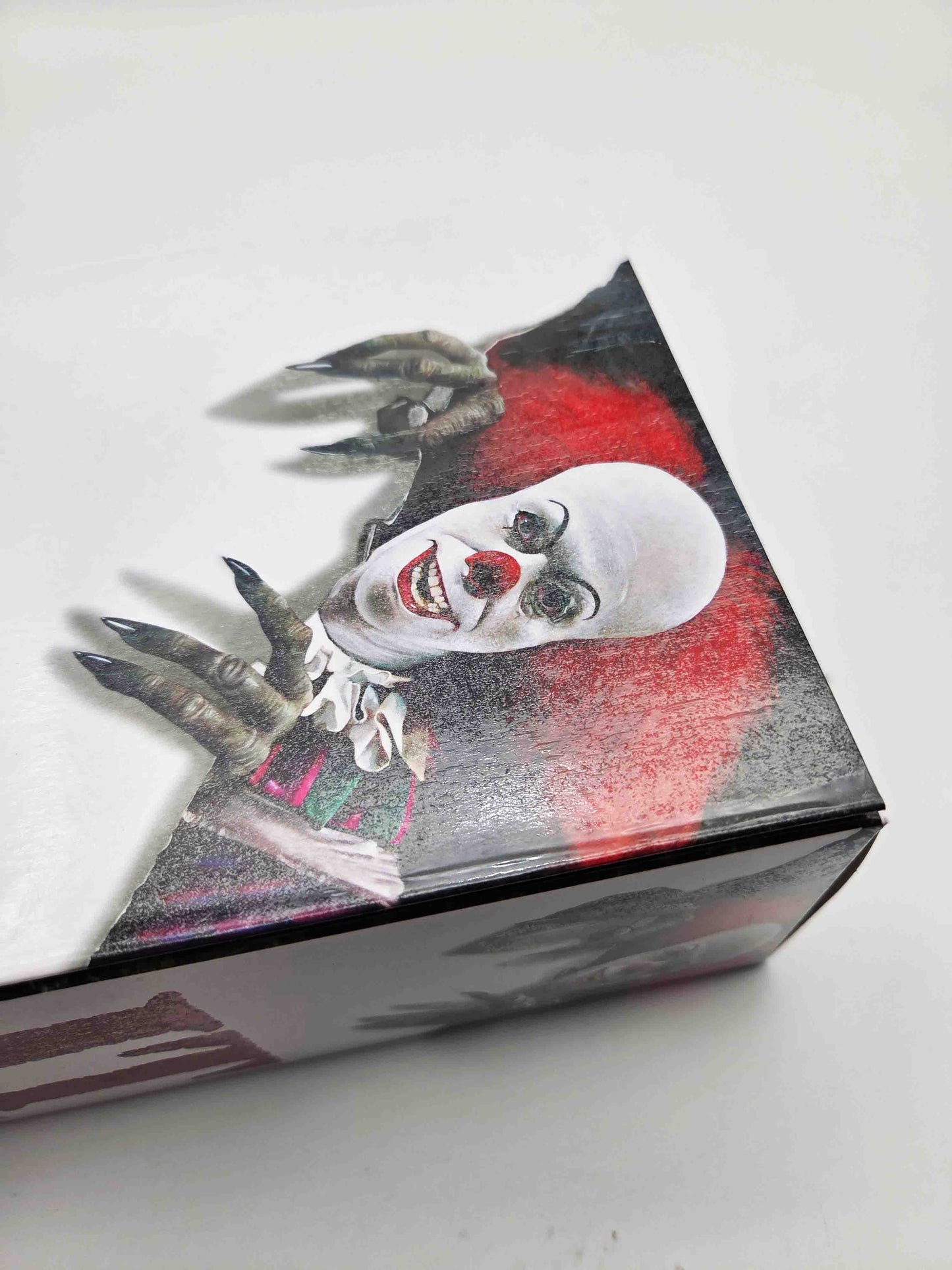 Stephen King's ES - Ultimate Pennywise Actionfigur 18cm (1990 Miniseries) NECA 2019