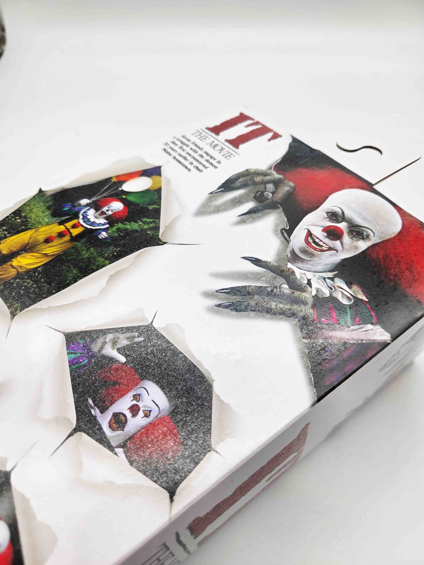 Stephen King's ES - Ultimate Pennywise Actionfigur 18cm (1990 Miniseries) NECA 2019