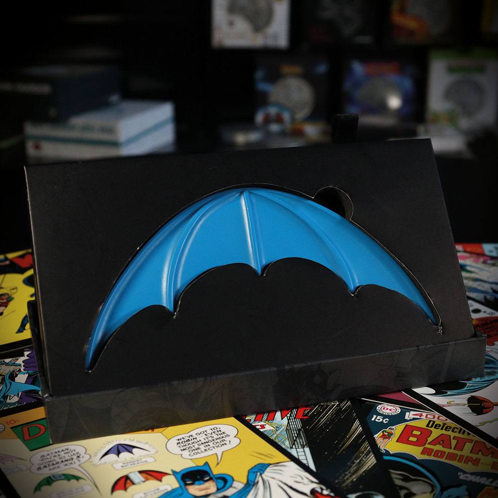 DC Comics: Batman Retro - Batarang Replik Limited Edition 18cm FaNaTtiK