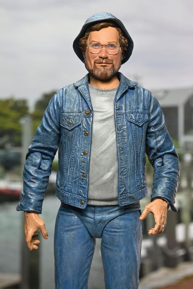 Pre-Order: Jaws: Der weiße Hai – Ultimate Matt Hooper (Amity Arrival) 50th Anniversary Actionfigur 18cm NECA 2025