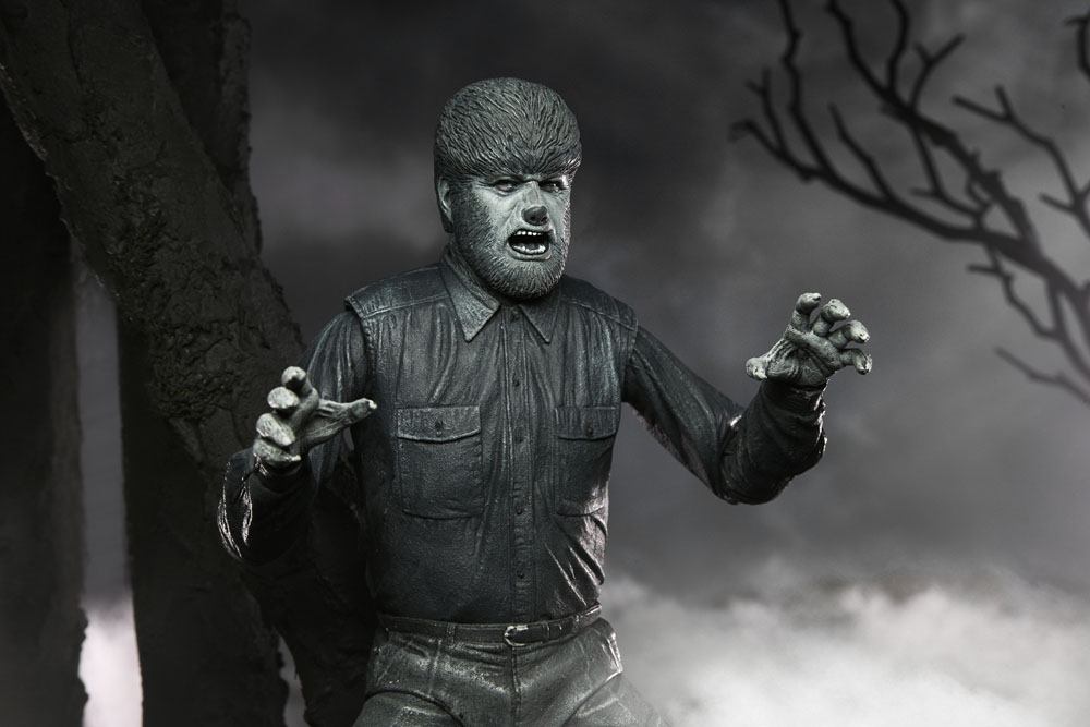 Universal Monsters - Ultimate The Wolf Man (Black & White) Actionfigur 18cm NECA 2022