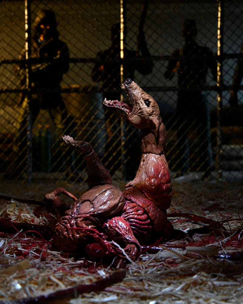 The Thing - Deluxe Ultimate Dog Creature Actionfigur 18cm NECA 2023