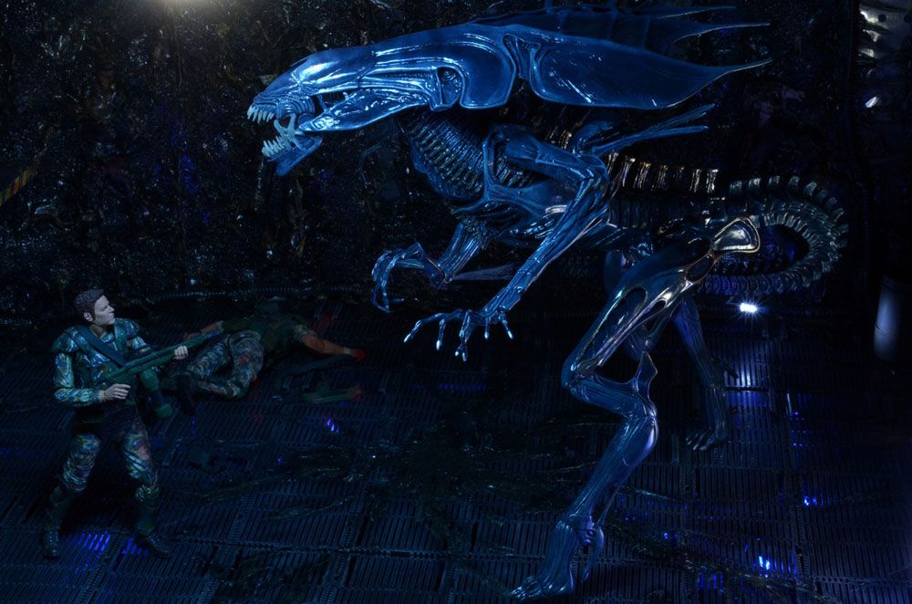 Pre-Order: Aliens 2 (1986 Movie) - Xenomorph Ultra Deluxe Alien Queen (40th Anniversary) Actionfigur 38cm NECA 2025