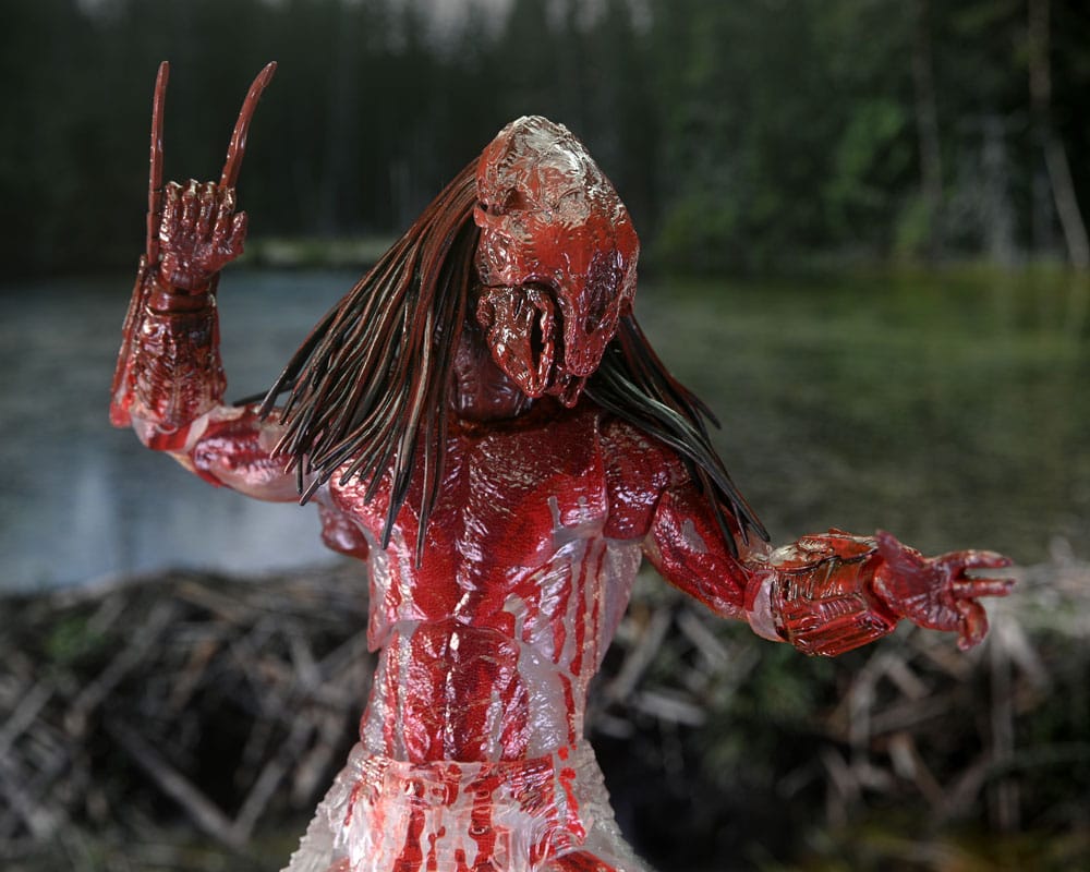 Prey - Ultimate Feral Bear Blood Predator NECA 2024 Exclusive
