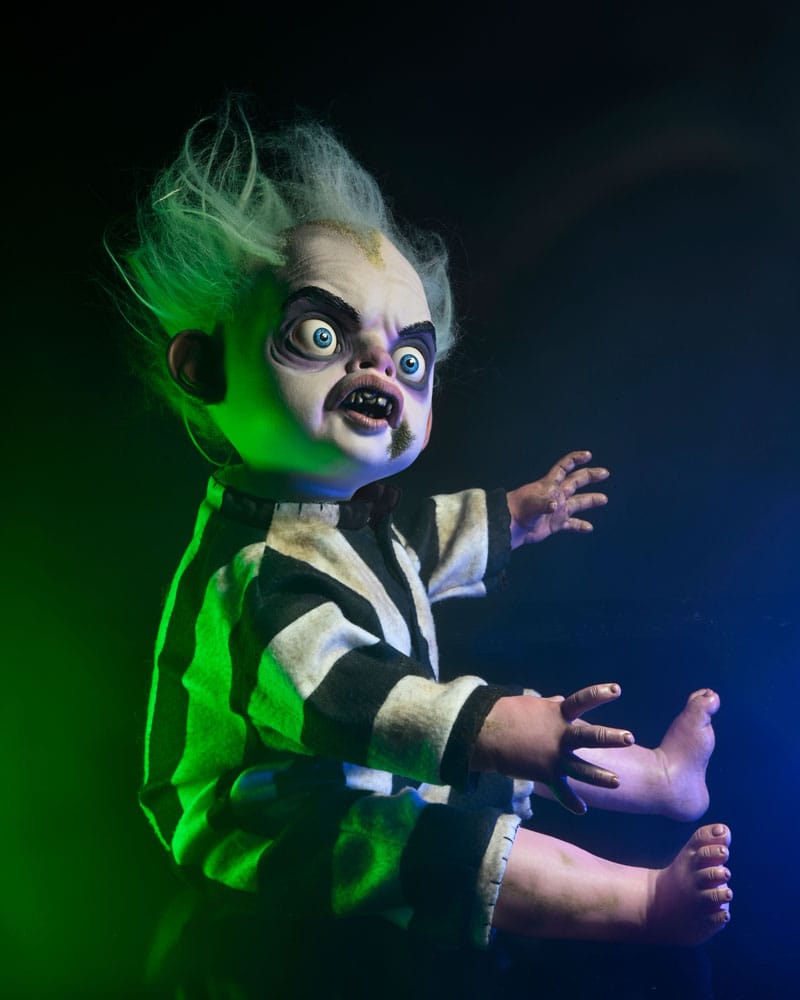 Pre-Order: Beetlejuice Beetlejuice - Baby Beetlejuice Puppe 49cm Prop Replik 1/1 NECA 2024