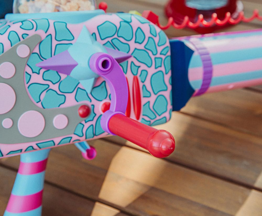Killer Klowns From Outer Space - Bazooka 64cm Prop Replik 1/1 Syndicate Collectibles