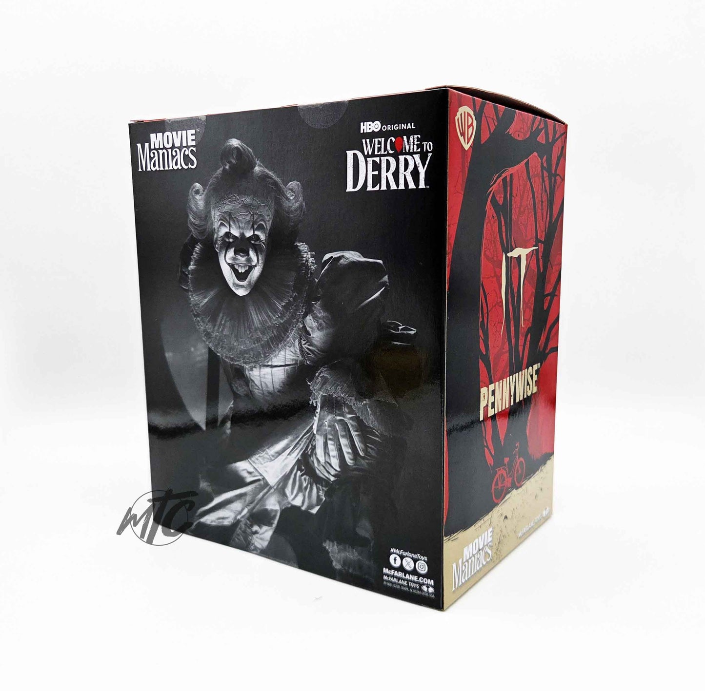 Movie Maniacs: ES - Welcome to Derry - Pennywise (Black & White) 16cm PVC Statue  McFarlane 2026