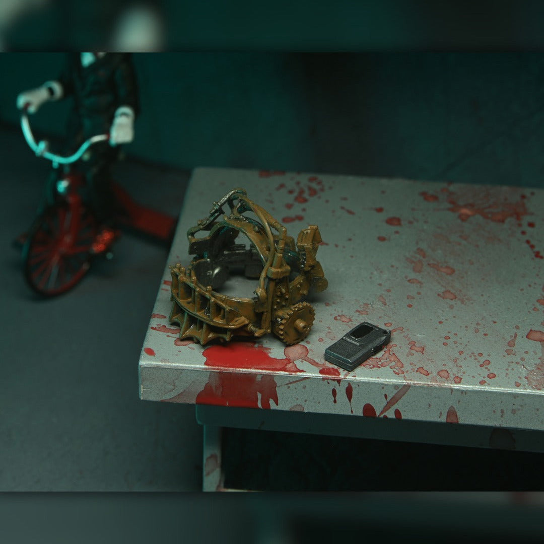 Saw - Ultimate Jigsaw Killer (Red Robe) Actionfigur 18cm NECA 2024 Exclusive