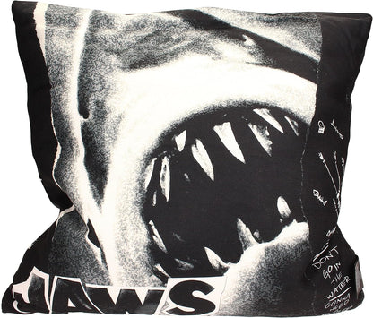 Pre-Order: Jaws: Der weiße Hai (Shark Collage) Kissen 40cm SD Toys 2024