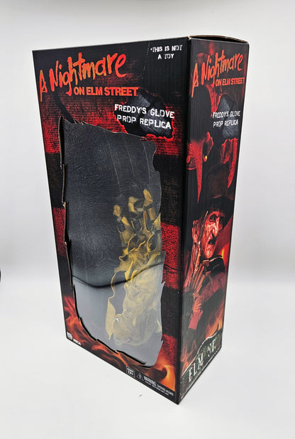 A Nightmare On Elm Street (1984 Movie) - Freddys Handschuh Replik 1/1 NECA