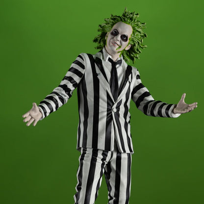 Pre-Order: Movie Maniacs Beetlejuice Beetlejuice - Beetlejuice (Striped Suit) PVC Statue 15cm McFarlane 2025