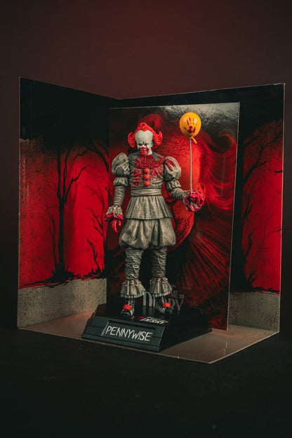 Movie Maniacs: ES - Welcome to Derry - Pennywise (Bloody) 16cm PVC Statue  McFarlane 2026
