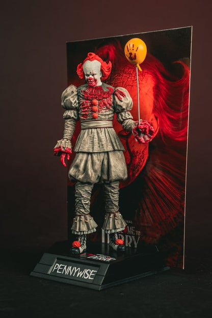 Movie Maniacs: ES - Welcome to Derry - Pennywise (Bloody) 16cm PVC Statue  McFarlane 2026