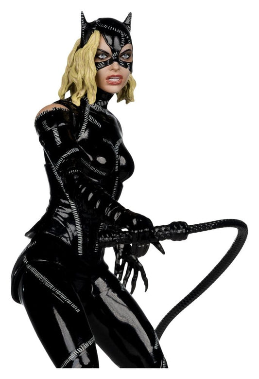 DC Multiverse: Batmans Returns - Catwoman (Battle Damage) Deluxe Theatrical Edition Actionfigur 18cm McFarlane Toys 2026