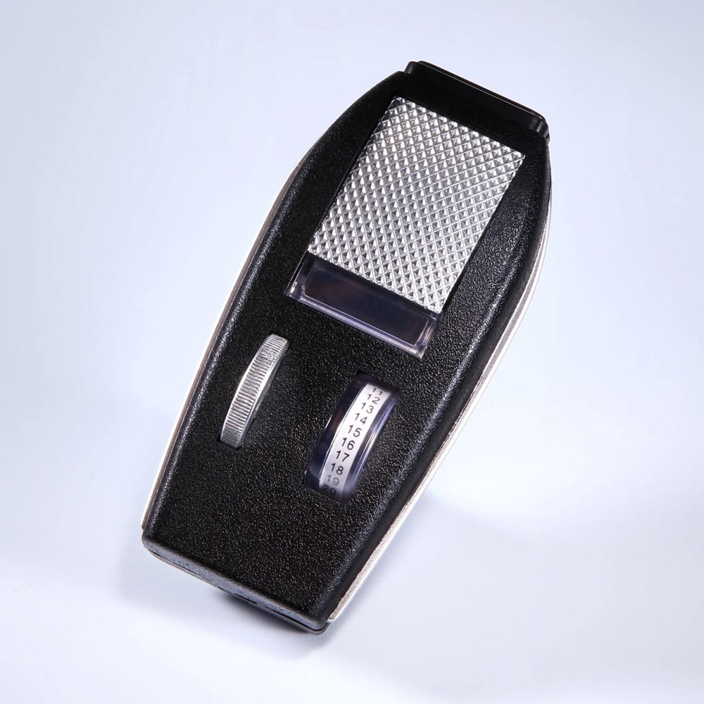 Pre-Order: Raumschiff Enterprise - Phaser Type-2 Replik 1/1 Master Replicas 2026