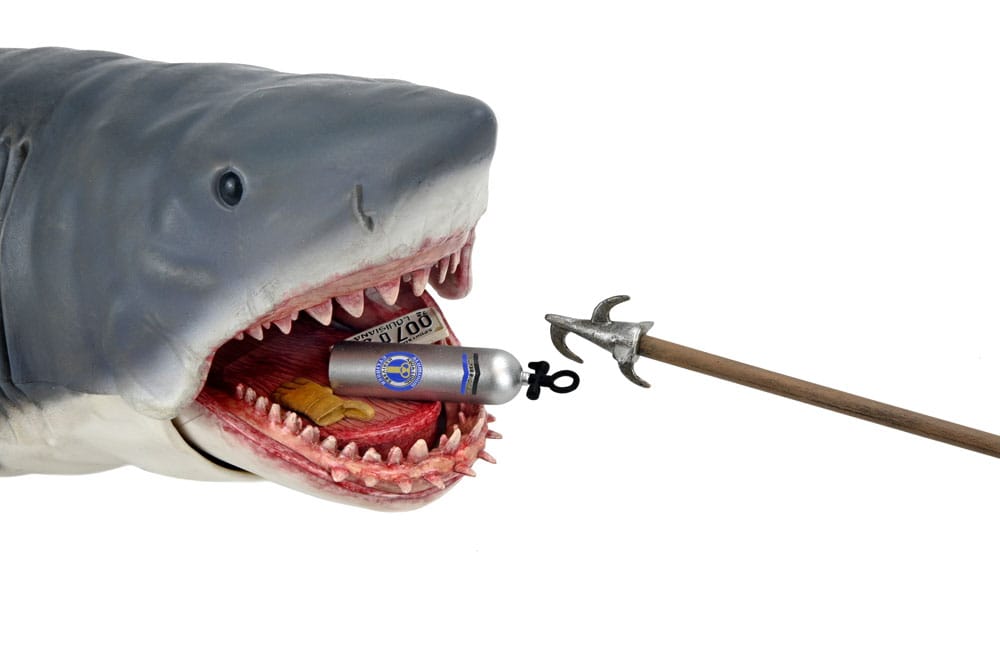 Pre-Order: Jaws: Der weiße Hai  – The Game of Jaws (50th Anniversary Edition) Actionfigur 38cm NECA 2025