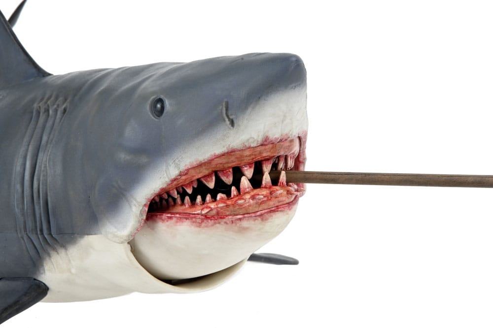 Pre-Order: Jaws: Der weiße Hai  – The Game of Jaws (50th Anniversary Edition) Actionfigur 38cm NECA 2025