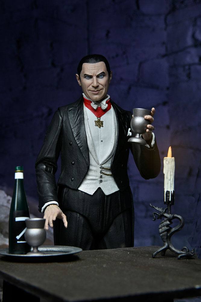 Pre-Order: Universal Monsters: Ultimate Dracula (Transylvania) Actionfigur 18cm NECA 2023 RE-RUN
