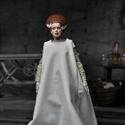 Universal Monsters - Bride of Frankenstein (Color) Actionfigur 18cm NECA 2023