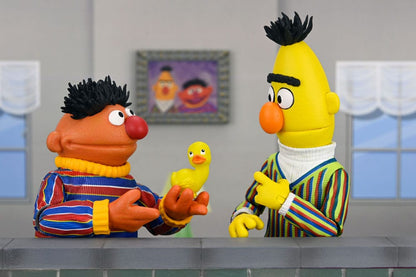 Pre-Order: Sesamstraße: Ernie & Bert - Ultimate Ernie Actionfigur 18cm NECA 2025