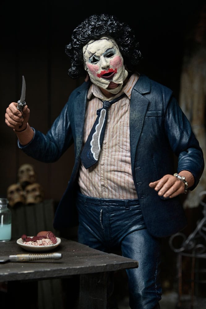 Pre-Order: The Texas Chainsaw Massacre – Leatherface (Pretty Woman Mask) 50th Anniversary Actionfigur 18cm NECA 2025