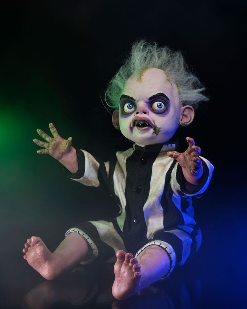 Pre-Order: Beetlejuice Beetlejuice -Baby Beetlejuice Puppe 49 cm Prop Replik 1/1 NECA 2024