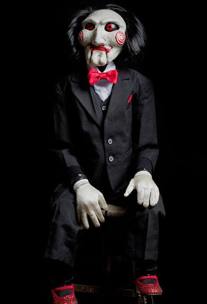 Pre-Order: Saw - Billy the Puppet Replik 119cm Trick or Treat Studios 2025